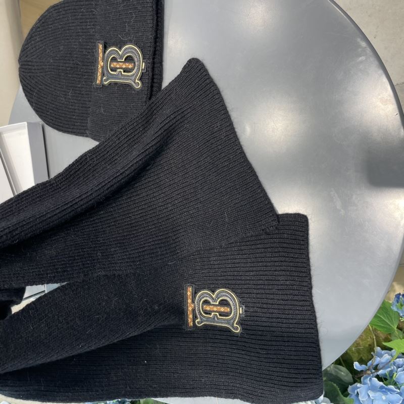 Burberry Caps Scarfs